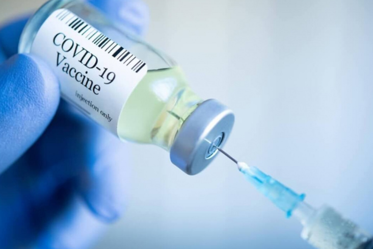 روزانه حداکثر ۴۰۰ دُز واکسن تزریق میشود