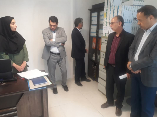 بازدید رییس دانشگاه علوم پزشکی اراک از مرکز بهداشت شهرستان اراک