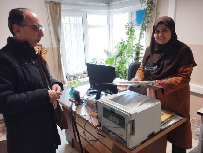 تقدیر رئیس مرکز بهداشت شهرستان اراک از همکاران واحد آموزش سلامت به مناسبت هفته خودمراقبتی