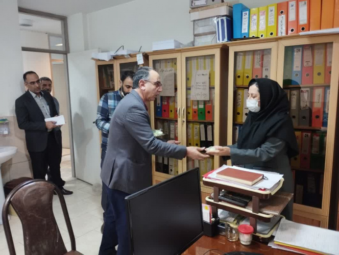 تبریک رئیس مرکز بهداشت شهرستان اراک مناسبت ولادت حضرت فاطمه زهرا س روز مادر و زن به همکاران