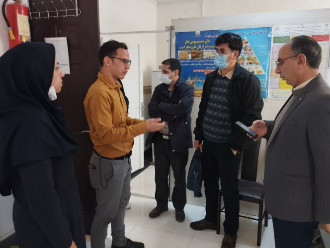 پایش رئیس مرکز بهداشت شهرستان اراک از پایگاه سلامت ارسطو