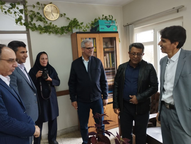 بازدید نوروزی معاون بهداشتی دانشگاه علوم پزشکی اراک از مرکز بهداشت شهرستان اراک