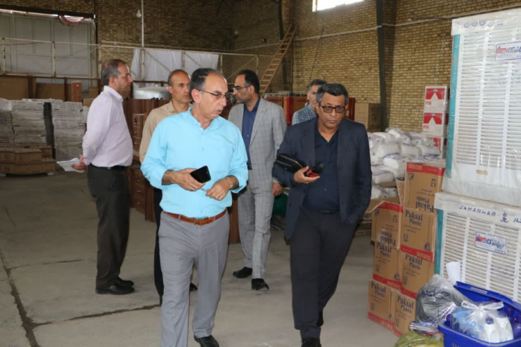 بازدید معاونت بهداشت ،دانشگاه علوم پزشکی از انبارهای مرکز بهداشت شهرستان اراک