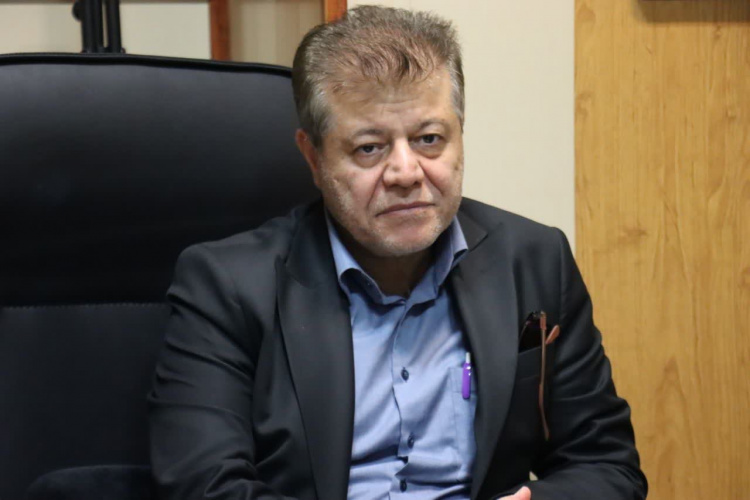 تجلیل از خدمتگزاران عرصه سلامت در روز کارمند