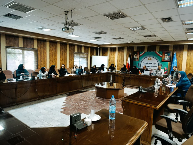 پایش و بررسی شاخص های مرکز خدمات جامع سلامت هزاوه یک