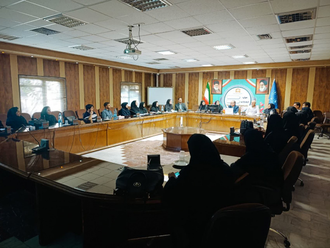 پایش و بررسی شاخص های مرکز خدمات جامع سلامت داود آباد