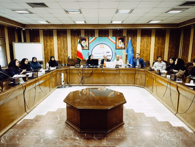 پایش و بررسی شاخص های مرکز خدمات جامع سلامت مالک آباد