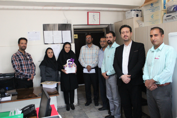 تجلیل از دارو ساز مرکز آموزشی درمانی امیرکبیر در گرامیداشت روز دارو ساز