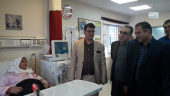 عیادت دکتر سید جمالیان ،سرپرست دانشگاه علوم پزشکی استان مرکزی به همراه فرماندار فراهان،معاون درمان دانشگاه و مدیر شبکه بهداشت و درمان فراهان از بیماران فرهنگ خسروانی فراهان
