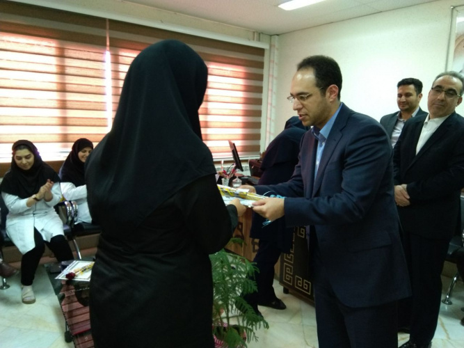 برگزاری مراسم بزرگداشت روز ماما و تاکید بر ترویج زایمان طبیعی و ارتقا جایگاه ماما