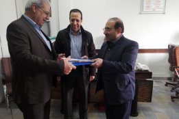 دیدار کارکنان هسته گزینش با ریاست دانشگاه علوم پزشکی اراک به مناسبت روز گزینش