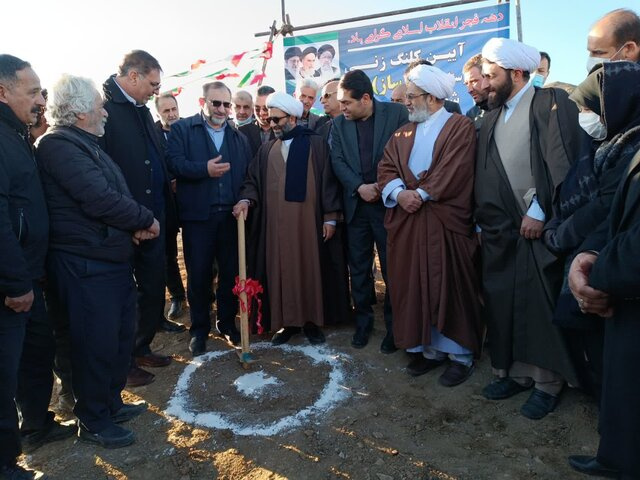 کلنگ بیمارستان ۱۰۰ تختخوابی خیرساز محلات به زمین زده شد