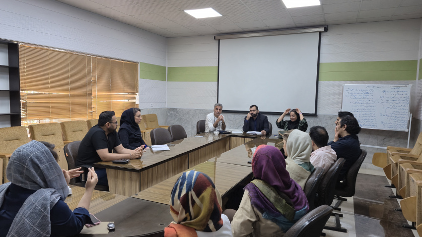 برگزاری جلسه هم اندیشی با پزشکان متخصص بیمارستان  امام محلات