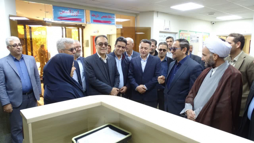 بازدید نمایندگان مجلس و سازمان انرژی اتمی از بیمارستان مهر شهرستان خنداب