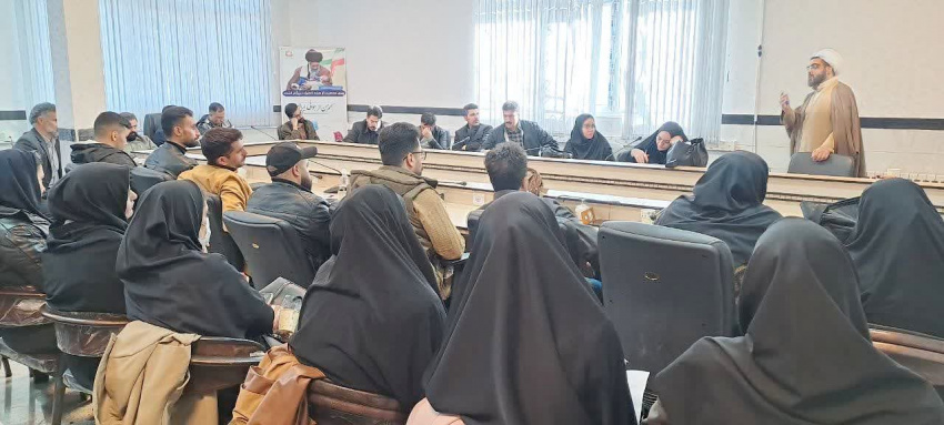 برگزاری کارگاه سلامت باروری با تأکید بر ارتقای جوانی جمعیت در شهرستان خنداب