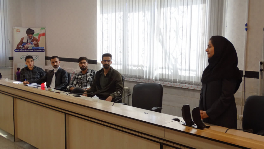 برگزاری بازآموزی سلامت سالمندان و میانسالان و پویش نه به دخانیات ویژه کارشناسان ناظر مراکز، مراقبین سلامت و بهورزان