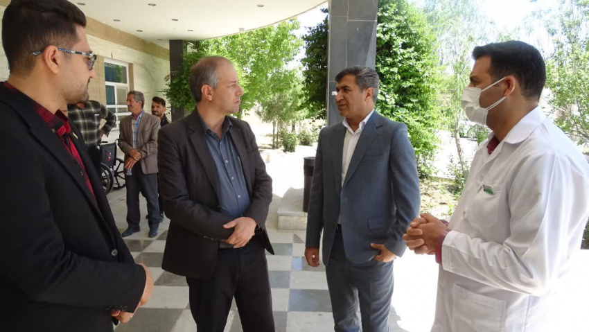 بازدید معاون اجرایی و مسئول گروه گسترش معاونت بهداشت از بیمارستان مهر