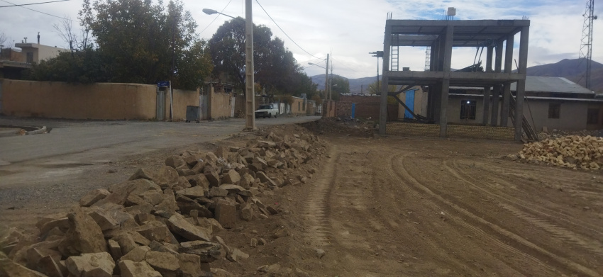 تسطیح زمین بیمارستان و شروع فرایند دیوارکشی