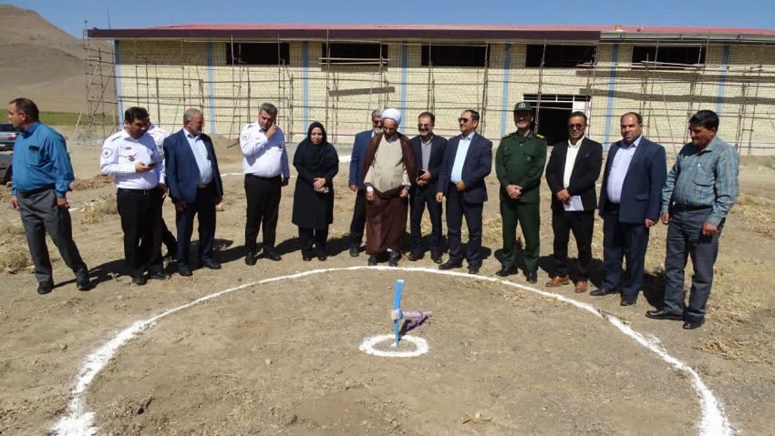 آیین کلنگ‌ زنی پایگاه اورژانس ۱۱۵ دهچال با حضور مسئولان و خیرین سلامت