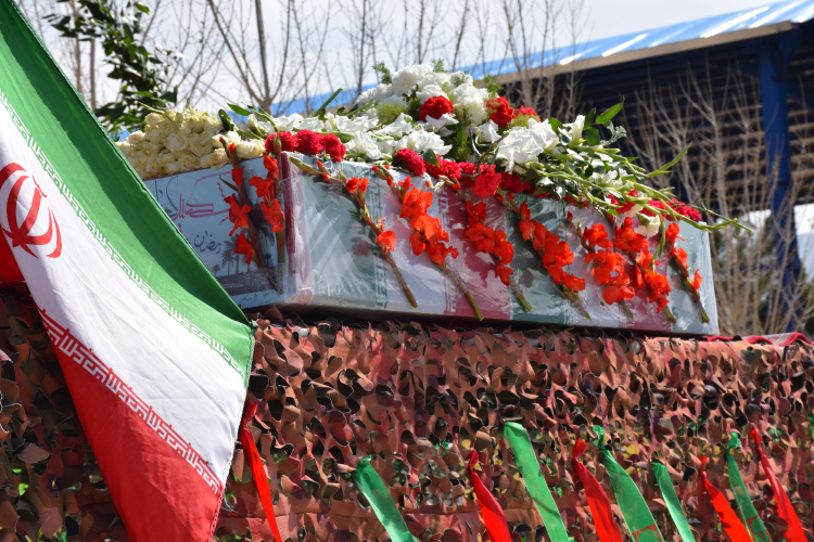 تشکر حوزه بهداشت و درمان شهرستان محلات از رعایت دستورالعمل های بهداشتی در مراسم تشییع شهید گمنام وطن
