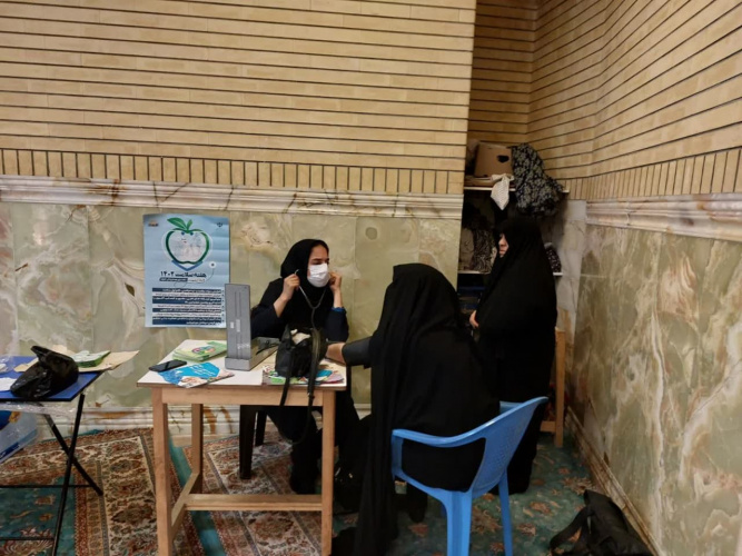 برپایی ایستگاه سلامت به مناسبت هفته سلامت در محل برگزاری نماز جمعه محلات