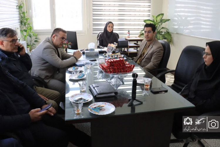 نشست هم‌اندیشی رئیس دانشگاه علوم پزشکی اراک با اعضای هیئت علمی دانشکده توانبخشی
