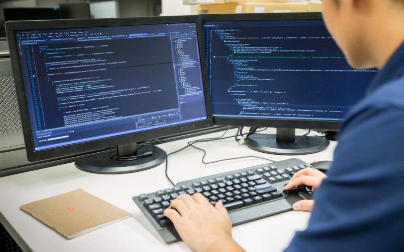 دورکاری یا ترفیع شغلی؟ کارمندان حوزه فناوری پاسخ میدهند