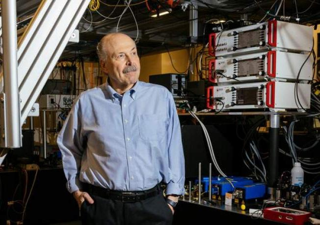 آزمایش روی اینترنت کوانتومی که قابل هک کردن نیست