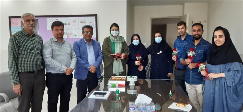 تجلیل از همکاران سادات