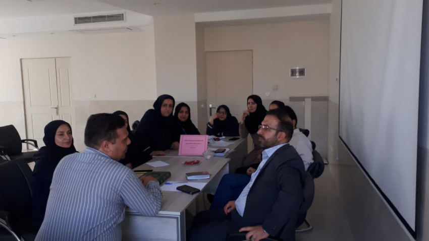 جلسه کارانه و تعرفه پرستاری با مسئولین بخش ها