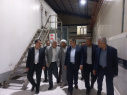 بازدید استاندار مرکزی از یک واحد صنایع غذایی در شهرستان کمیجان