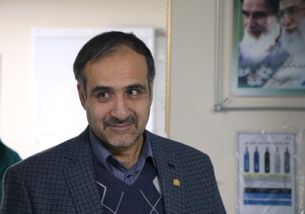 خبرنگاران خاضعانه وبی ادعا وجود خویش را چراغ راه جامعه کرده اند