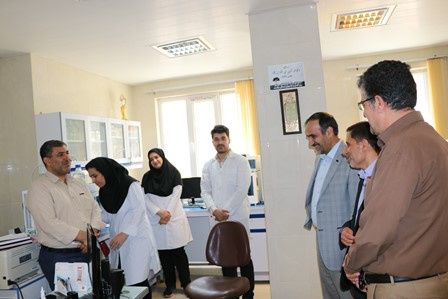 تجلیل از کارمندان معاونت غذا و دارو اراک