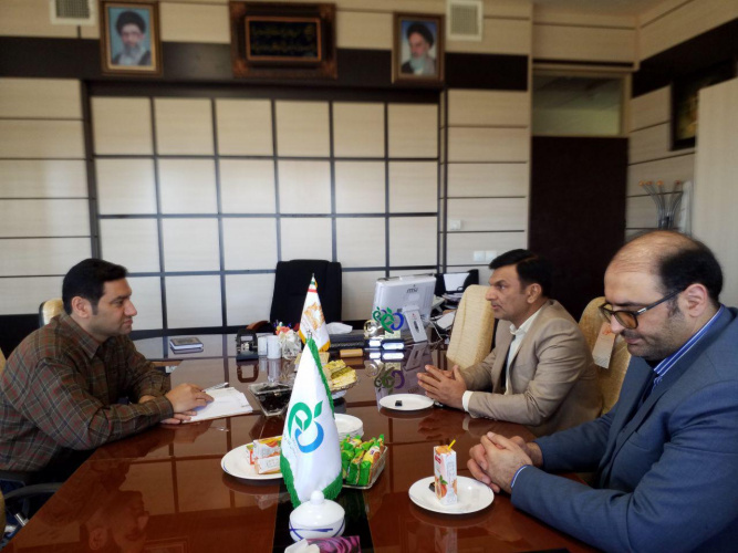 دیدار دکتر ارجمند زادگان معاون پژوهشی دانشگاه با دکتر علیمرادیان معاون غذا ودارو