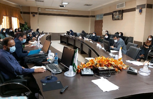 کارگاه آموزشی مدیران و کارشناسان معاونت غذا و دارو در خصوص قوانین مبارزه با قاچاق کالا وارز