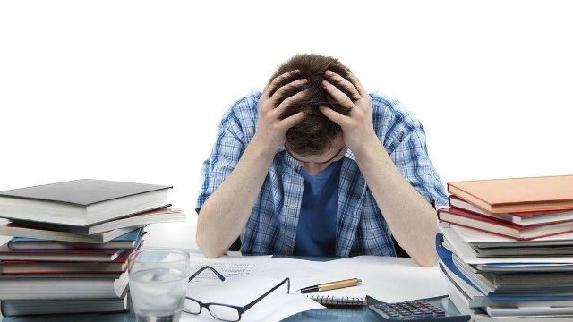 ۱۰ روش مؤثر برای غلبه بر استرس کنکور