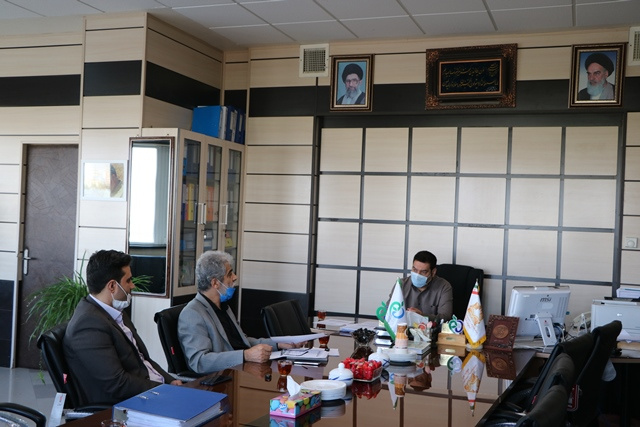 دیدار مدیر شرکت پخش دارویی رازی شعبه (اراک_قم) با معاون غذا و دارو اراک