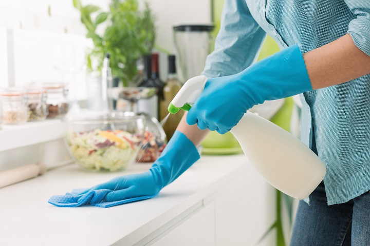 چیزهایی که هرگز نباید با وایتکس و الکل تمیز کنید