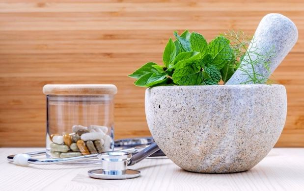 مصرف خودسرانه داروهای گیاهی و اثرات وحشتناک آن ها