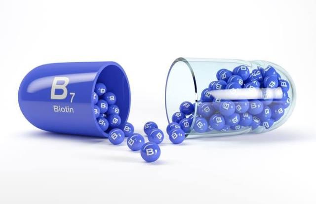 آنچه خوب است در مورد مکمل‌های معروف پوست و مو بدانیم