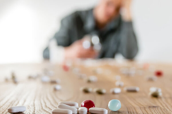 مصرف خودسرانه داروها تهدید جدی در مواجهه با کرونا