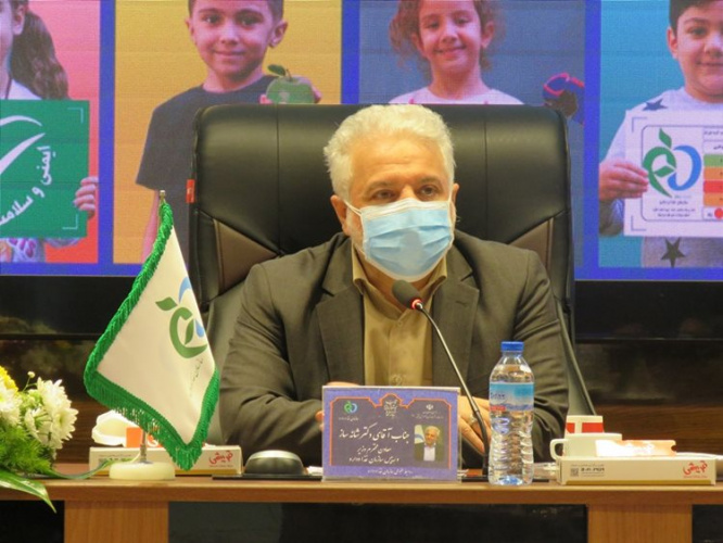 عرضه مواد غذاییِ بدون مجوز در فروشگاه‌های لوکس با قیمتهای بالا