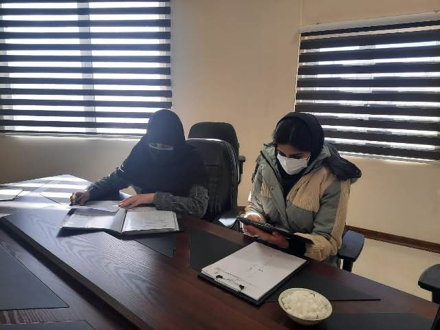 بازرسی کارشناسان اداره فرآورده های طبیعی، سنتی و مکمل معاونت غذا و دارو اراک از شرکت سونا طب پارسیان ساوه