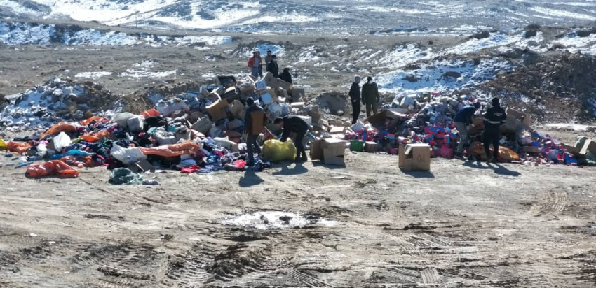 نظارت بر انهدام حدود ۲۲ تن کالاهای آرایشی و بهداشتی، چای و نوشیدنی های انرژی زا