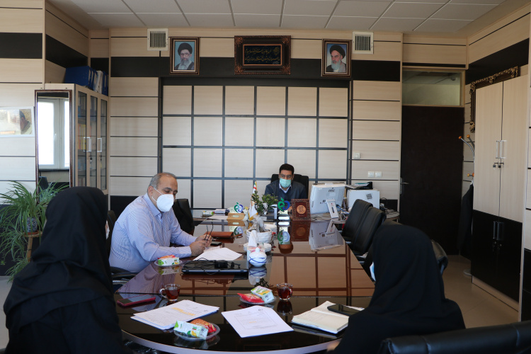 نشست اداره دارو با اداره تجهیزات پزشکی دانشگاه با حضور معاون غذا و دارو