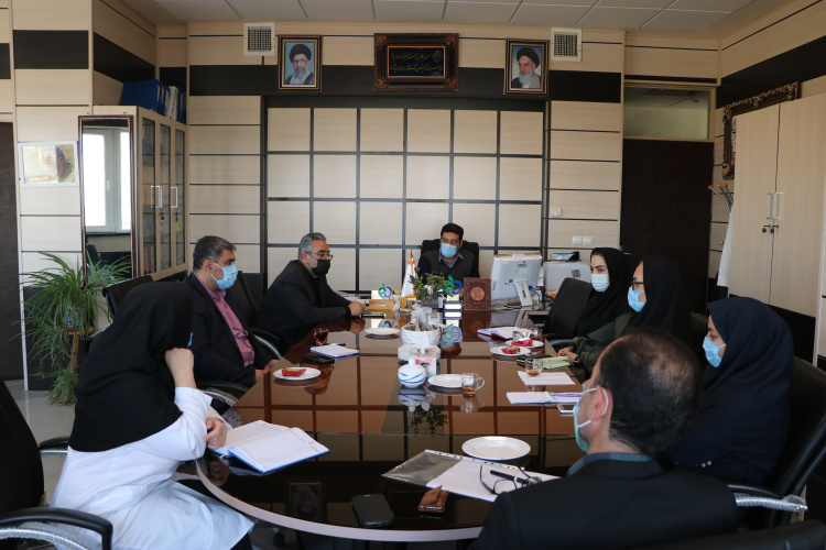 بررسی مراحل و روند مربوط به صدور اصلاح و تهدید مجوزهای بهداشتی شرکت های تولیدی غذایی آشامیدنی آرایشی و بهداشتی