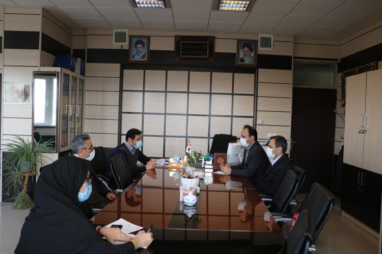 نشست مدیر کل غله و خدمات بازرگانی استان مرکزی معاون غذا و دارو