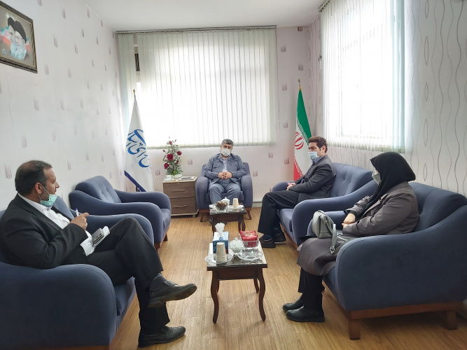 دیدار معاون غذا و دارو به همراه مدیر اداره دارو  با دکتر کریمی نماینده مردم اراک،خنداب و کمیجان