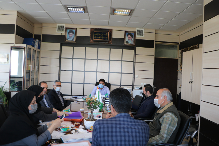 سومین کمیسیون فنی_تخصصی صدور پروانه های بهداشتی و واحد های تولیدی غذایی و بهداشتی در سال جدید با بررسی ۳۵ پرونده