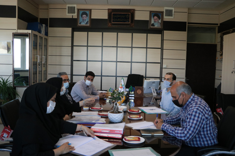 چهارمین کمیسیون فنی_تخصصی صدور پروانه های بهداشتی و واحد های تولیدی غذایی و بهداشتی در سال جدید با بررسی ۳۵ پرونده